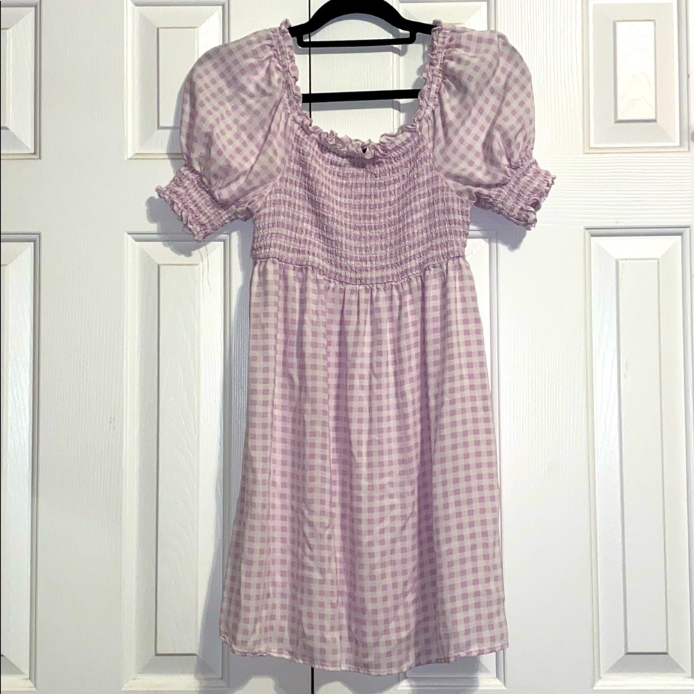 This is a boutique size small super cute summer dress, perfect for any occasions